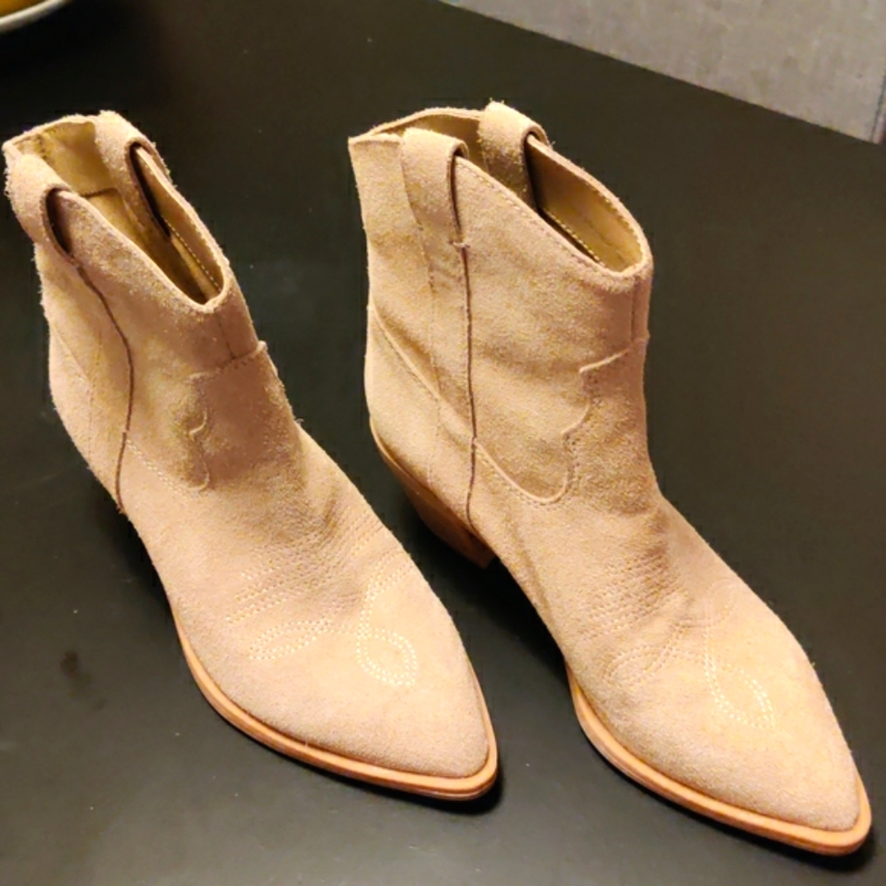 Dolce Vita NEW! Cowboy Boots.